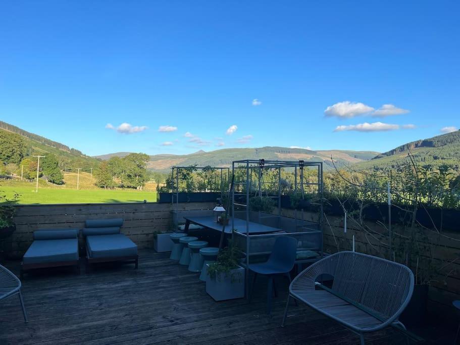 Sleeps 10. The Old Pink Library By Loch And River Villa Lochearnhead Eksteriør billede